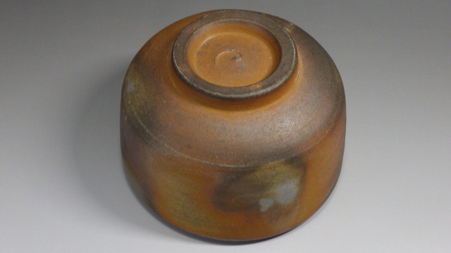 竹内靖之（備前焼桟切り抹茶茶碗）