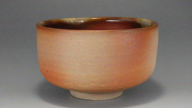片岡聖観（備前黄ゴマ抹茶茶碗）