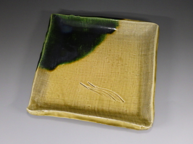 故　加藤しょう（瀬戸鶴文四方菓子皿）