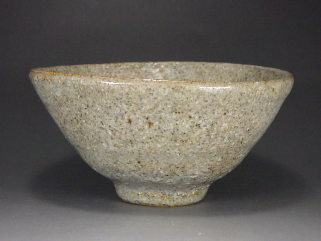 喜多村午郎（いもじ焼貝釉抹茶茶碗）
