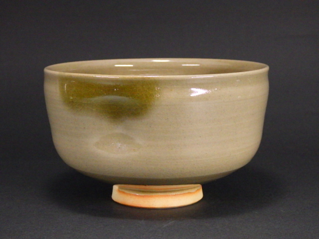 虫明曙窯（虫明草灰釉抹茶茶碗）