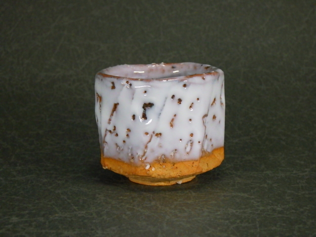 故　渋谷泥詩（白萩面取りぐい飲み）