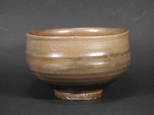 藤原 謹(青備前塩焼抹茶茶碗)