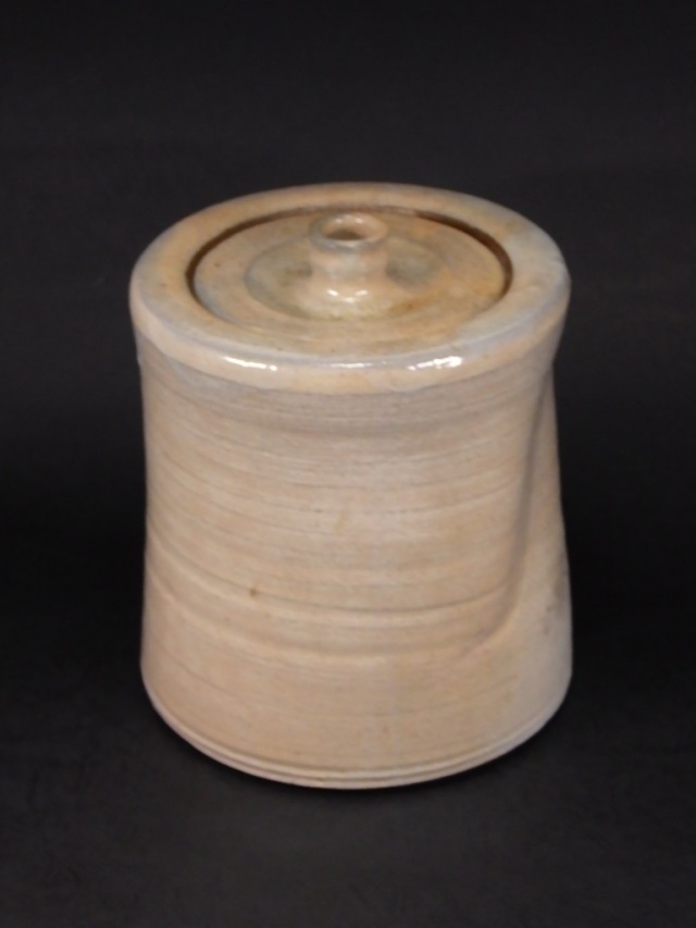 市野豊治(白丹波櫛目水指)