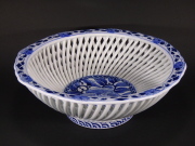 琴峰（有田焼網目透かし染付菓器）