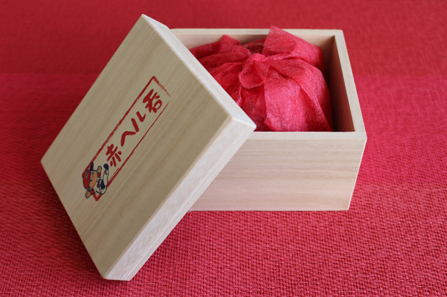 広島東洋カープの本物の赤ヘルをスキャン！錫製 ぐい呑み 赤ヘル呑み