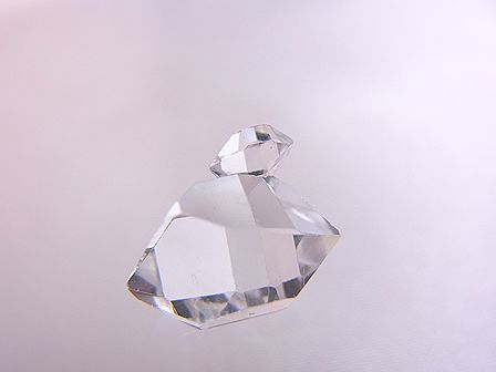 ハーキマーダイヤモンド ☆ 煌きが美しい最高品質ルース（原石） ベビー付き♪ 10.5 mm/3.0 カラット