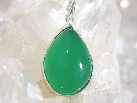 イイモリストーン （ビクトリアストーン） プチ ペンダント ☆ 【Atropos コレクション】 送料無料！