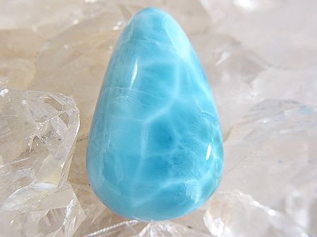 ラリマー　ルース ☆  （29.5 mm× 18.5 mm）