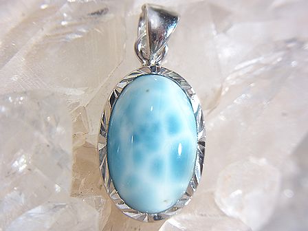 ラリマー　ペンダント ☆ プチオーバル ☆ 18mm × 12mm