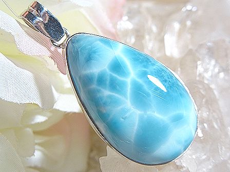ラリマー　大きなドロップ ペンダント ☆ 店長おすすめ！ ☆ 39 mm × 23.5 mm