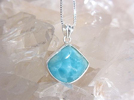 ラリマー お守りペンダント ☆ シルバーチェーン付き ☆ 【Atropos コレクション】