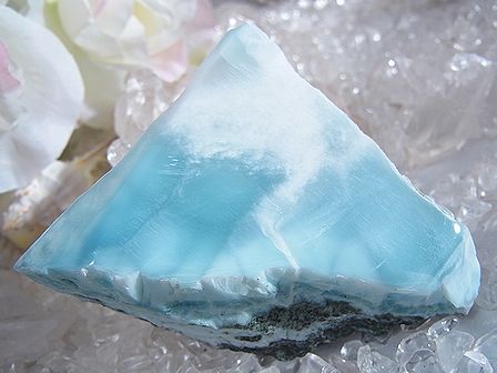 ラリマー　原石 １４０グラム 母岩つき ☆ ご奉仕品