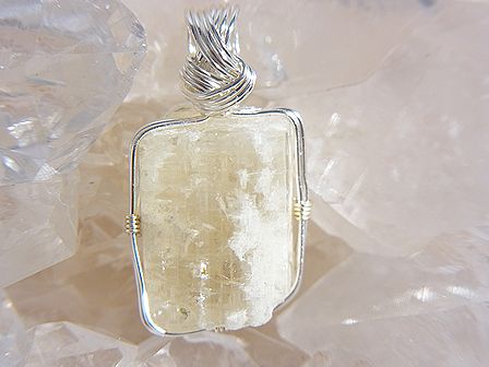 フェナカイト ペンダント☆ Crystal Deva コラボレーションジュエリー ☆