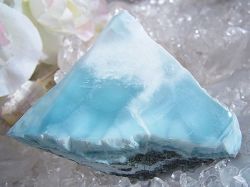 ラリマー　原石 １４０グラム 母岩つき ☆ ご奉仕品