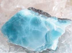ラリマー　原石 母岩つき ☆ 50グラム