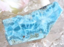 ラリマー ☆ 濃い青の原石プレート （75 mm× 33 mm）