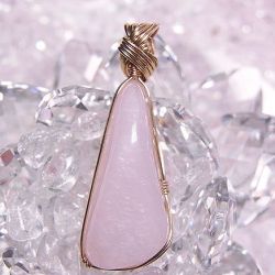 ピンク ペタライト ☆ Crystal Deva コラボレーションジュエリー ☆