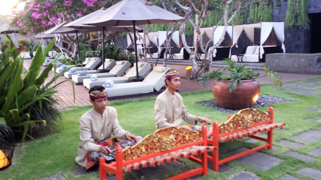 ガムランボール