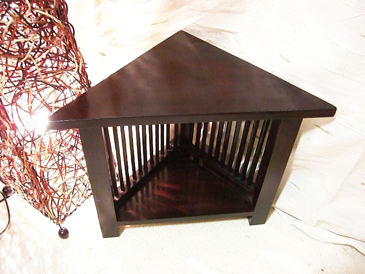 部屋のコーナーも無駄なく使えるサイドテーブル【LNT-060BR】《送料無料》