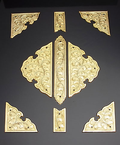 扉金具　特上本金鍍金金具　八双9枚打　2寸5