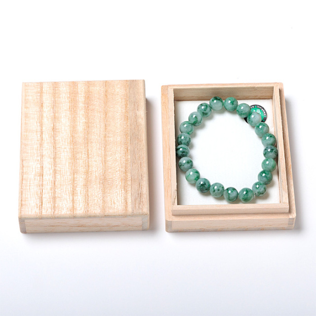 糸魚川翡翠特注勾玉ブレスレット