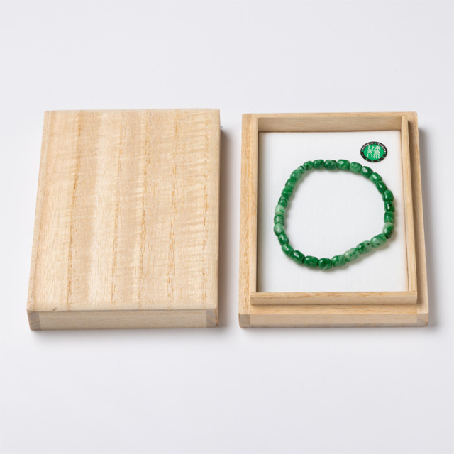 ブレスレット 糸魚川翡翠 （いといがわひすい） （金山谷産） 樽型