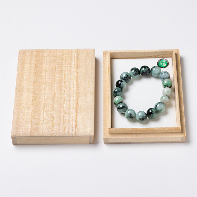 ブレスレット 糸魚川翡翠 （いといがわひすい） （小滝川産） 13mm 16