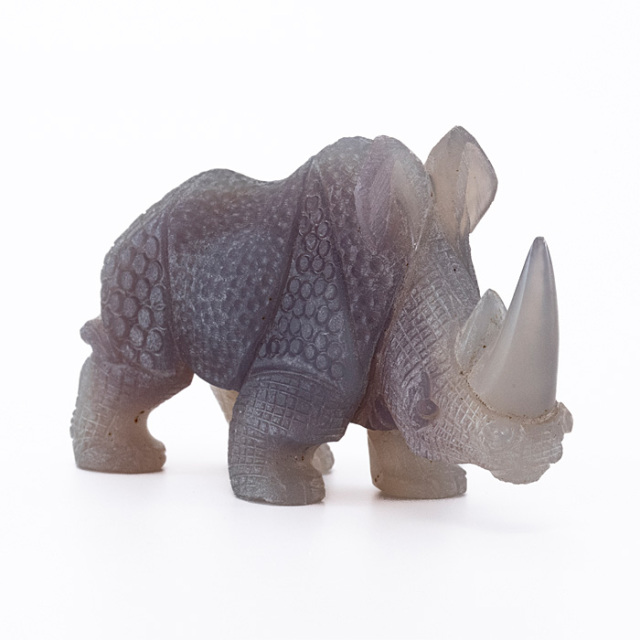 瑪瑙とアゲート製の象の彫刻