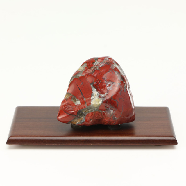 原石 佐渡赤玉石 磨き石 （新潟県産） 箱・台付 No.21 《証明書付