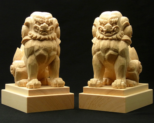 狛犬 木曽桧製 約10cm No.1 | 高級神棚・神具の通販なら伊勢宮忠