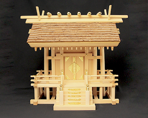 【アウトレット】 神棚 桧皮葺一社宮 正殿型〈H-2〉（上金具付き） No.1