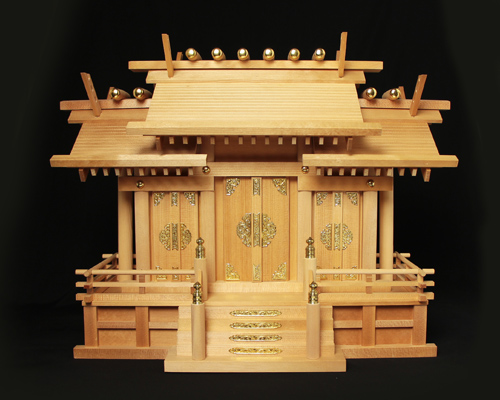 【アウトレット】 神棚 板葺屋根違い三社宮（小）〈I-5〉（スプルス製） No.1