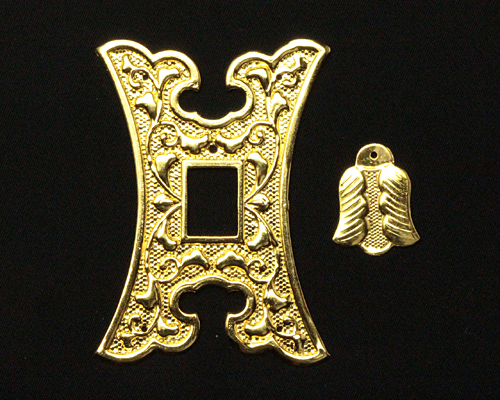 鍵穴 プレス製 本金鍍金 フタ付き 大（2寸6分×3寸3分）