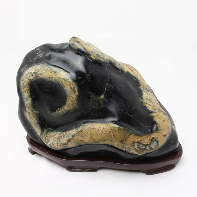 白蛇石（はくじゃせき） No.214