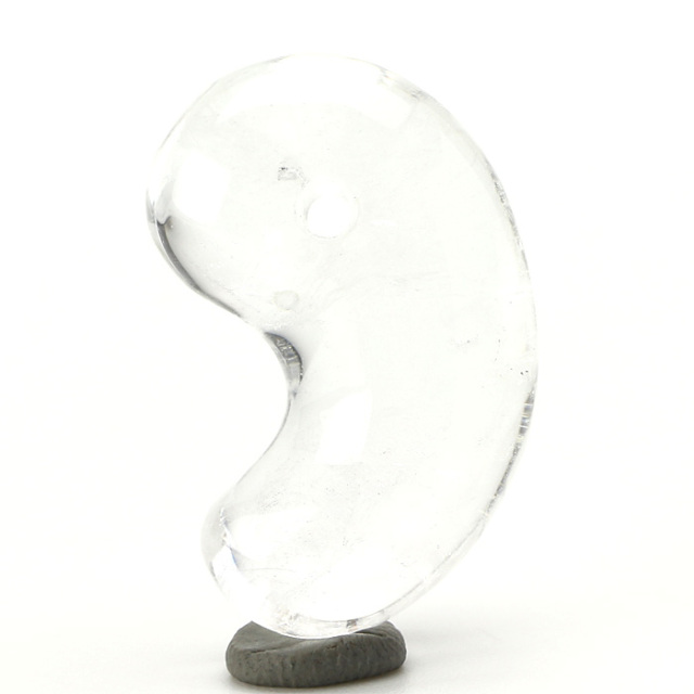 【天然石決算セール 30%off】勾玉 白水晶 3A （一級宝石研磨士 佐野敏幸氏作） （乙女鉱山産）（純国産） No.9