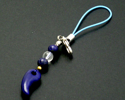 勾玉携帯ストラップ ラピスラズリ | 高級神棚・神具の通販なら伊勢宮忠