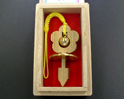 梅鈴根付 | 高級神棚・神具の通販なら伊勢宮忠オンラインストア | 神棚