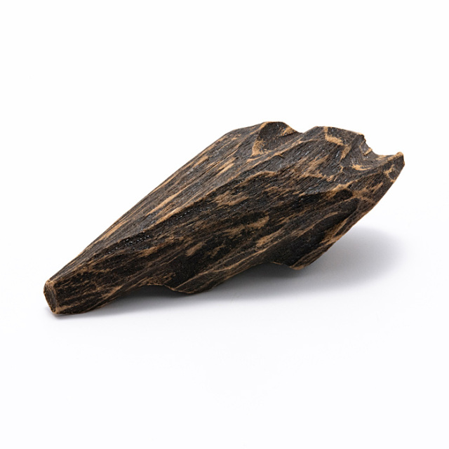 1グラム量り売り 香木 原木 沈香 原木 瓶入り No.2 《証明書付》 | 神棚・神具の製造販売通販なら