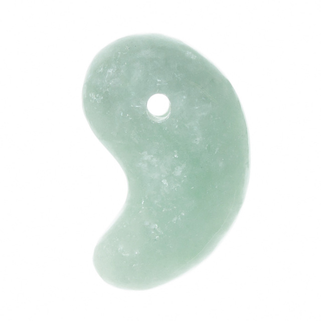 勾玉 糸魚川翡翠 （いといがわひすい） 透過 （姫川産） 桐箱付 No.346