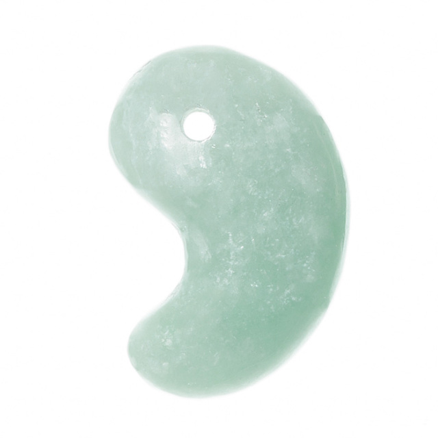 勾玉 糸魚川翡翠 （いといがわひすい） 透過 （姫川産） 桐箱付 No.347