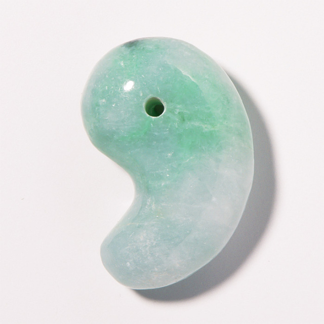 勾玉　縄文　翡翠　透過絶品　長さ３.８センチ 勾玉 縄文 翡翠 透過絶品 長さ3.8センチ - メルカリ