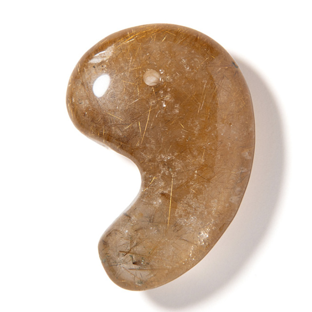 勾玉 天然水晶 （ヒマラヤ マニハール産） ルチル入り 桐箱付 No.51