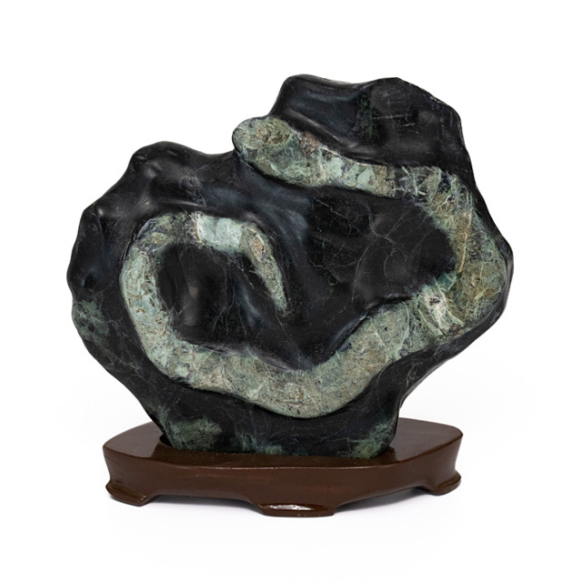 白蛇石（はくじゃせき） No.305