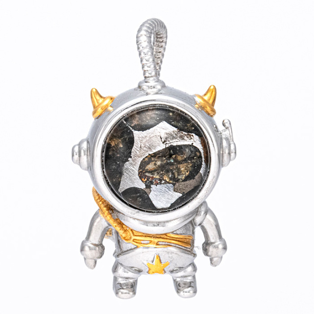 ペンダントトップ パラサイト隕石 （ケニア産） 宇宙飛行士 No.22