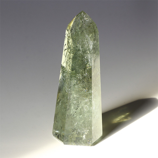 ポイント プラシオライト （グリーンアメジスト） （ブラジル産） No.2