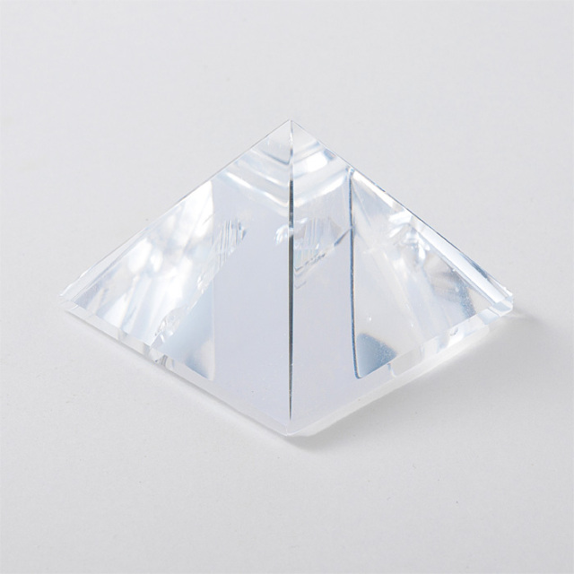 水晶ピラミッド レムリアンシード （ブラジル バイーア州セントセ産） No.43 | 神棚・神具の製造販売通販なら伊勢宮忠 【レムリアン水晶】 ピラミッド シェイプ D ブラジル産