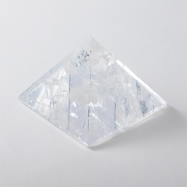 【レムリアン水晶】 ピラミッド シェイプ D ブラジル産 レムリアン水晶】 ピラミッド シェイプ D ブラジル産 Clear