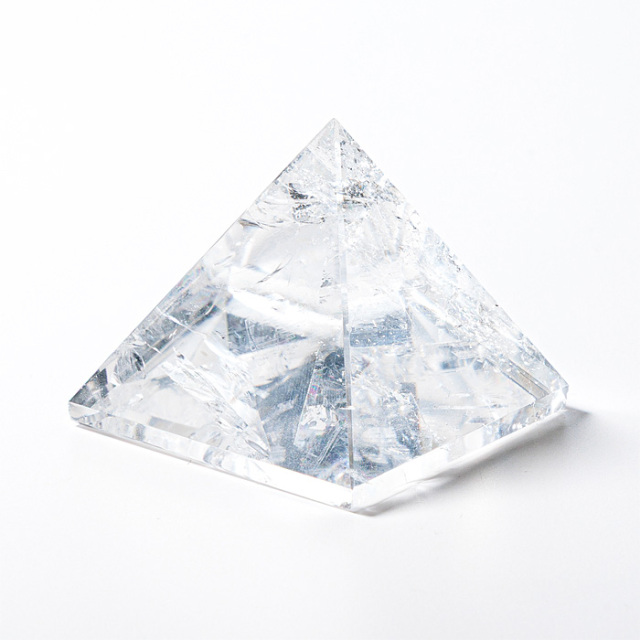 水晶ピラミッド レムリアンシード （ブラジル バイーア州セントセ産