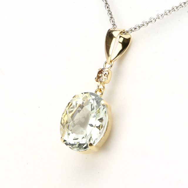 ペンダントトップ アクアマリン （ブラジル産） K18 （ダイヤ0.25ct付